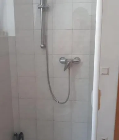 2 Zi Souterrain In Schierstein Apartamento