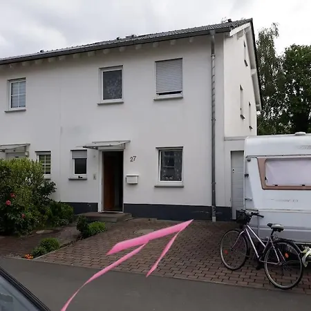 2 Zi Souterrain In Schierstein شقة