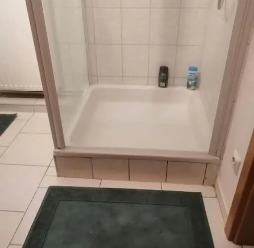 Apartament 2 Zi Souterrain In Schierstein *